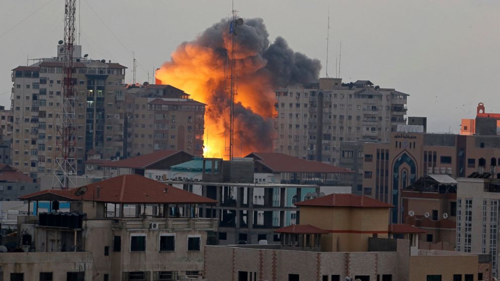 قتلى وجرحى جراء انفجار قوي جنوبي إسرائيل قتلى وجرحى جراء انفجار قوي جنوبي إسرائيل