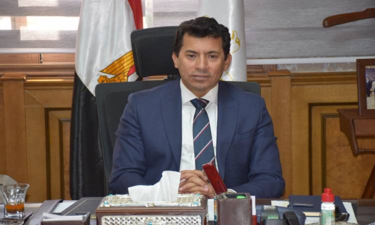 الدكتور أشرف صبحى وزير الشباب والرياضة