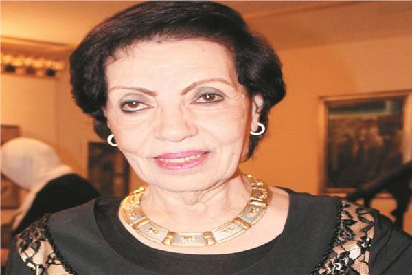 الفنانة رجاء حسين