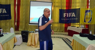 مدحت صلاح