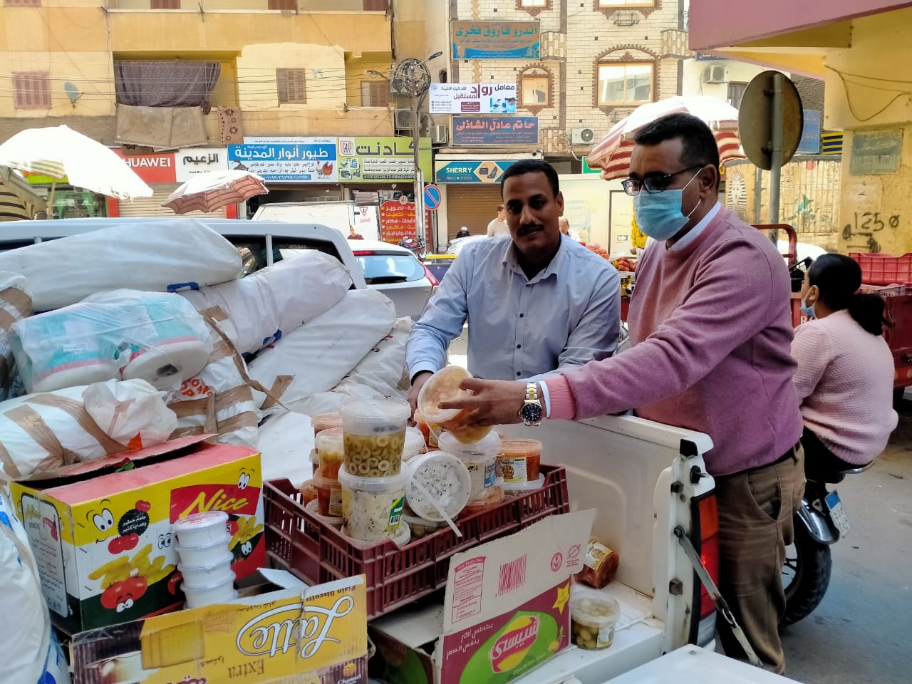  حملة تموينية 