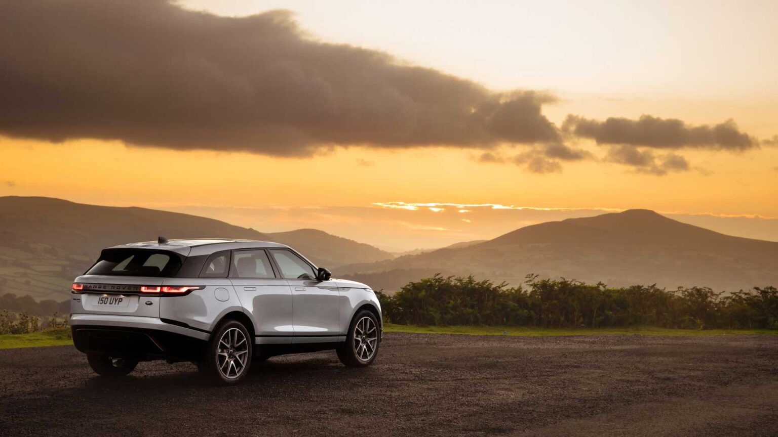  لاندروفر رنج روفر فيلار 2021 landrover range rover velar 