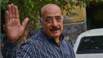 الفنان فايق عزب 