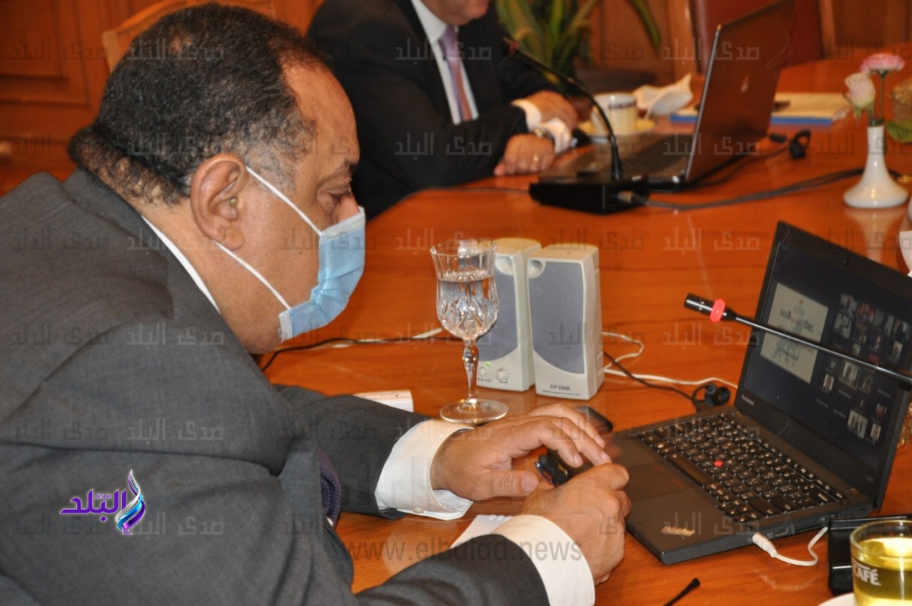 رئيس جامعة حلوان