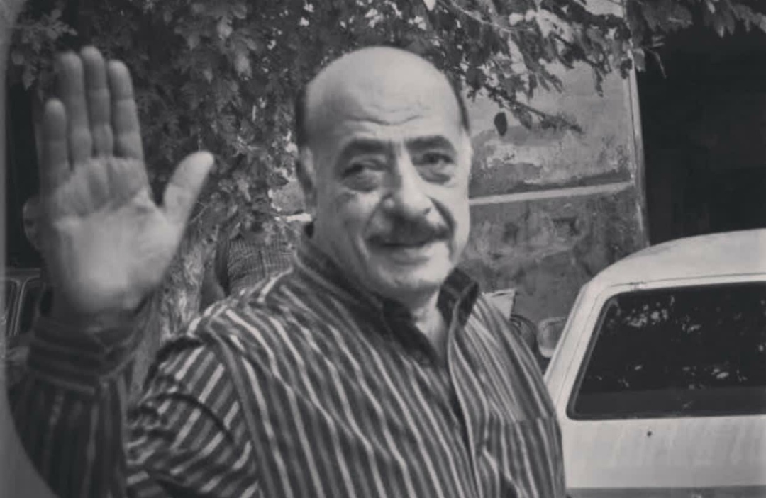 فايق عزب