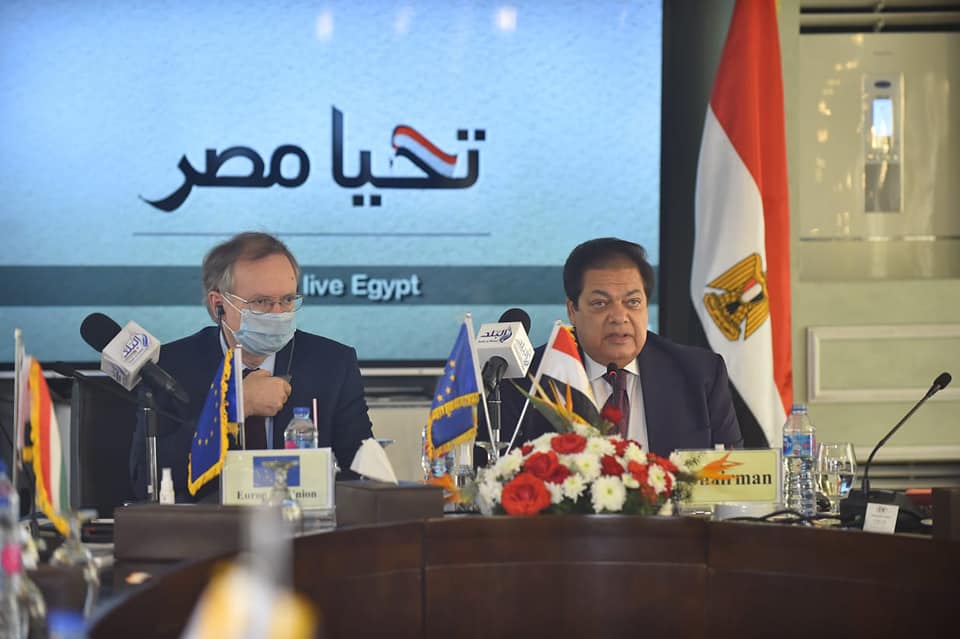 النائب محمد أبو العينين