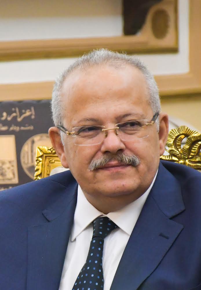 رئيس جامعة القاهرة 