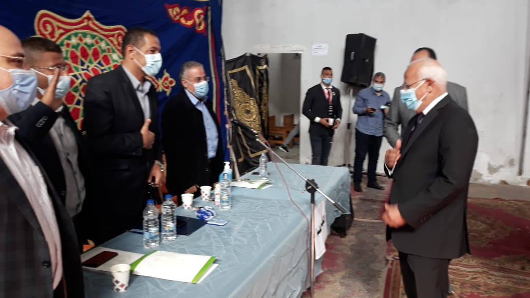 محافظ بورسعيد يشارك في الجمعية العمومية للنادي المصري