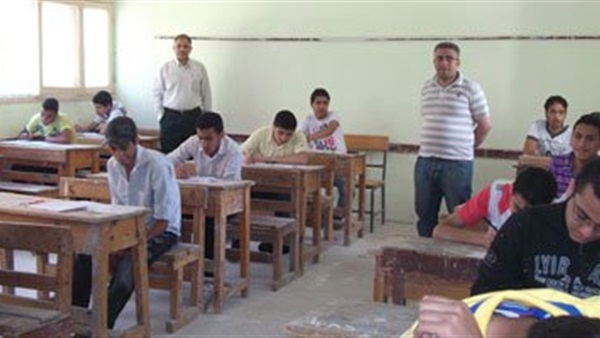 ومراقبن امتحانات 