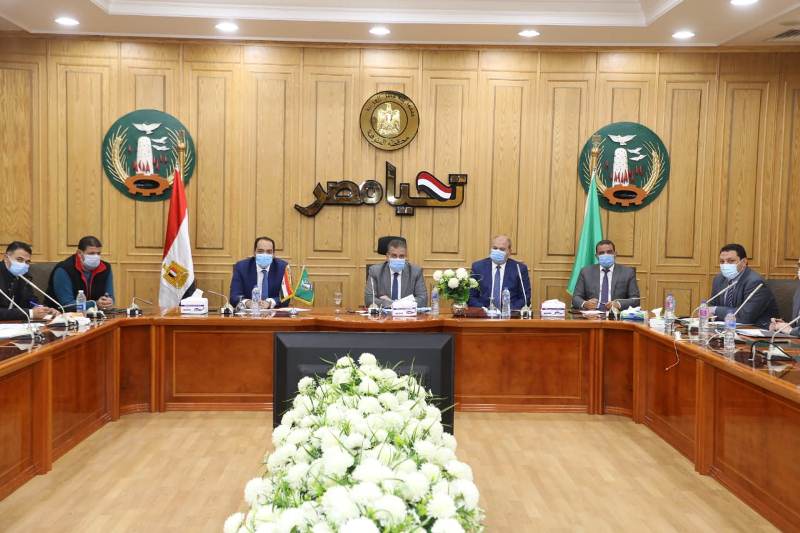 اجتماع محافظ المنوفية 