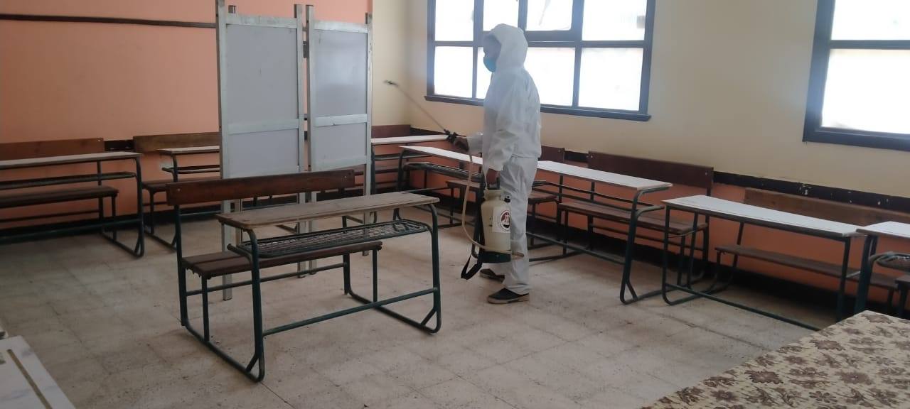 رش وتعقيم اللجان والمقار الإنتخابية 