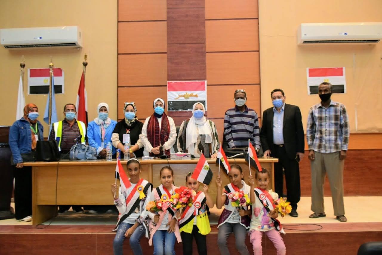 قافلة طبية لجامعة القاهرة 