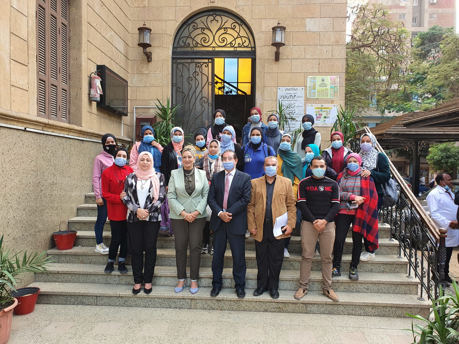 جامعة عين شمس 