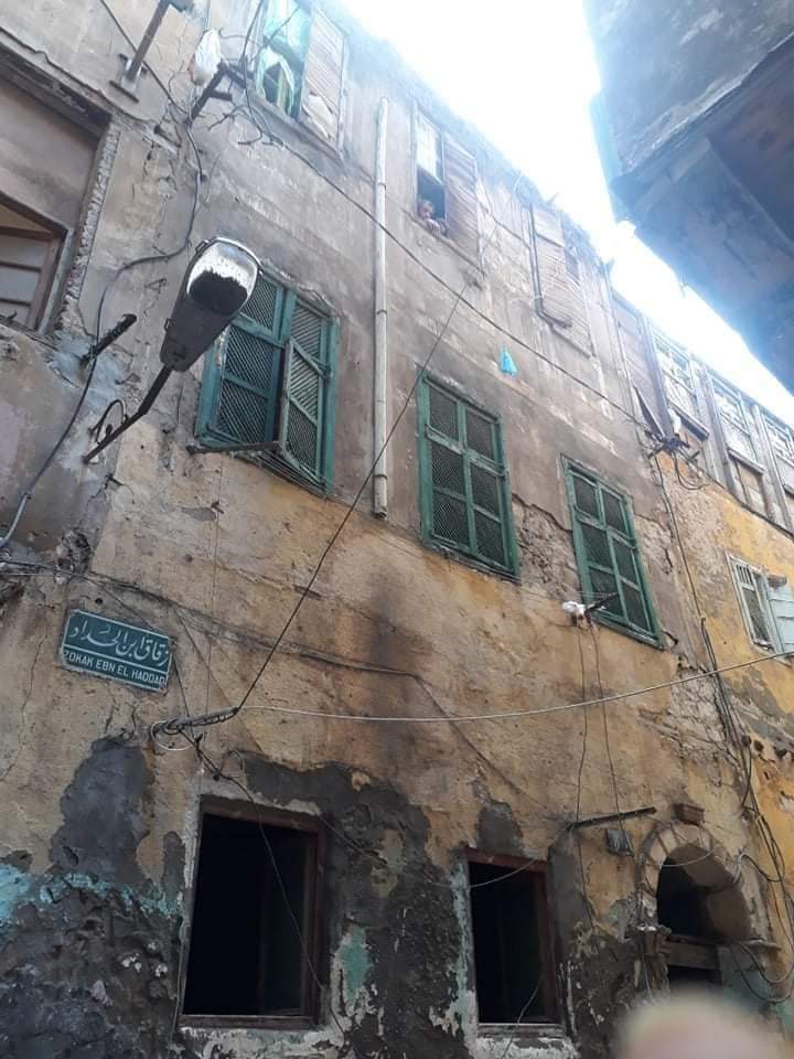 انهيار عقار