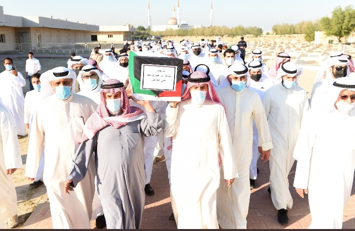 جانب من تشييع الجثمان 