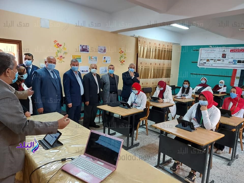 نائب وزير التربية والتعيم يتفقد المدارس 