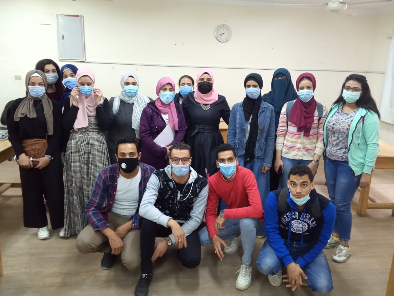 تأهيل طلاب الفرق النهائية لسوق العمل بجامعة القاهرة 