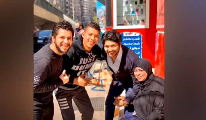 المجني عليها وأولادها الثلاثة