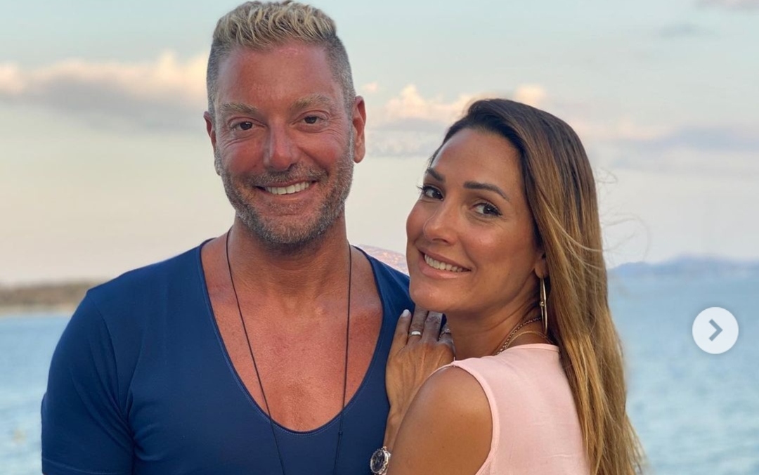 تامر هجرس وزوجته