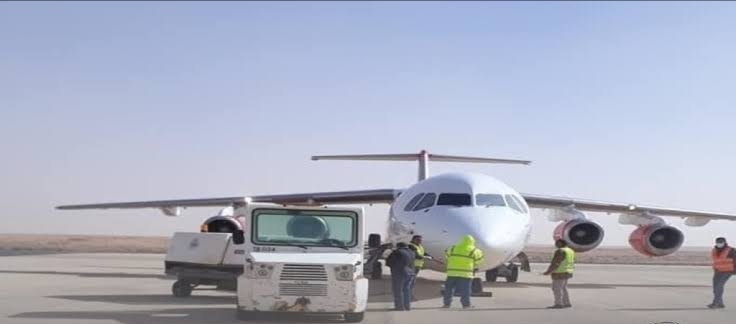 جانب من الرحلة في مطار الزنتان 