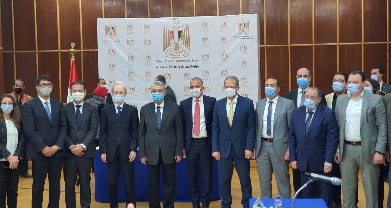 الدكتور محمد شاكر وزير الكهرباء والطاقة المتجددة