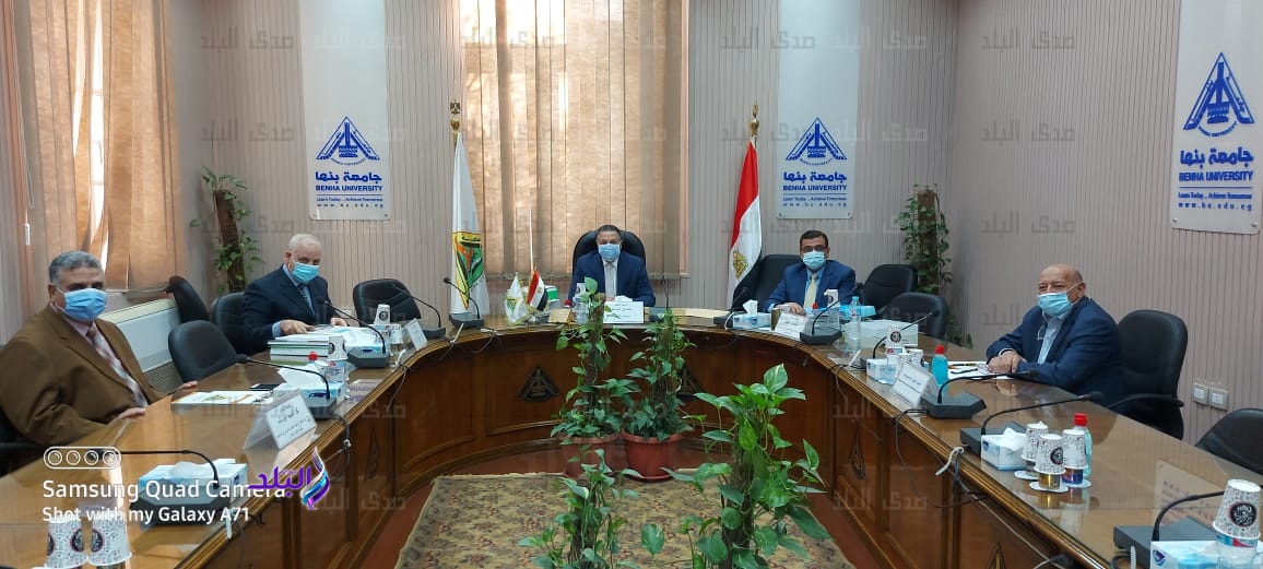 رئيس جامعة بنها