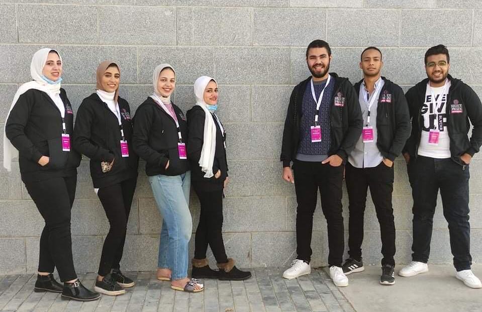 طلاب جامعة سيناء 