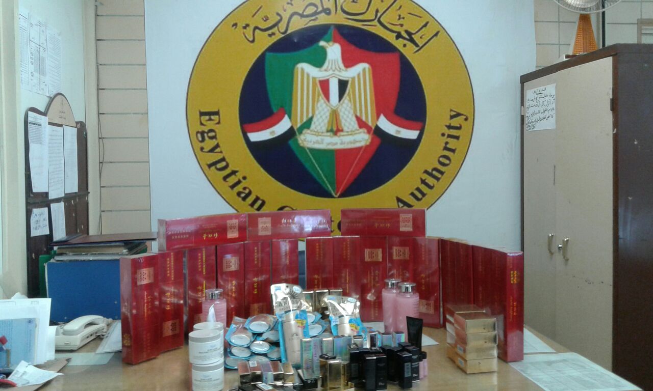 الجمارك 