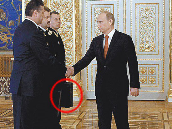 الحقيبة النووية للرئيس الروسي