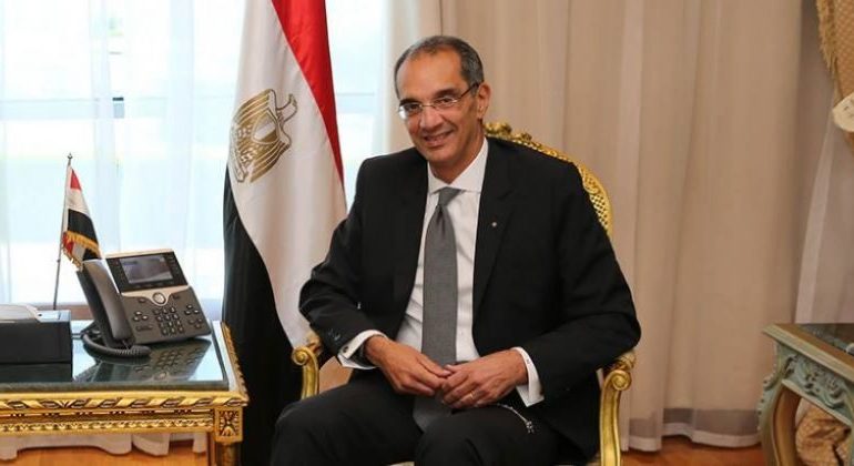 الدكتور عمرو طلعت وزير الاتصالات 