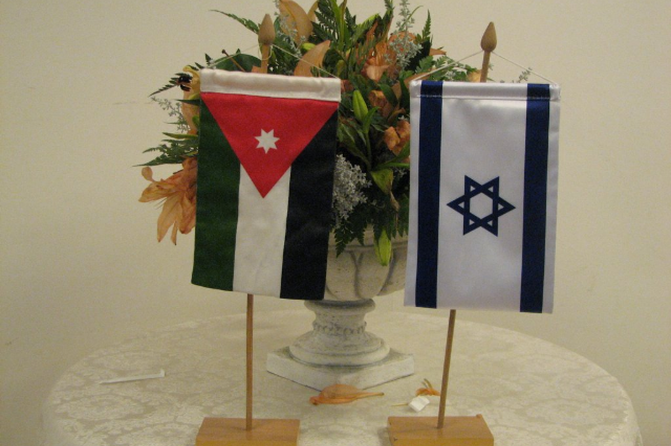 خارجية الأردن وإسرائيل يبحثان جهود إعادة مفاوضات السلام