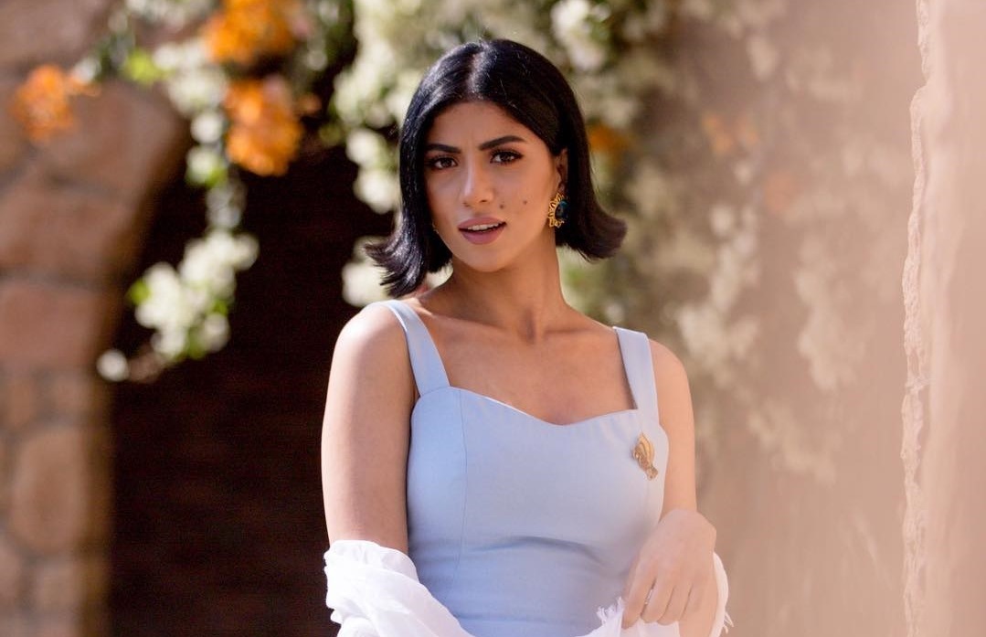 كارولين عزمي