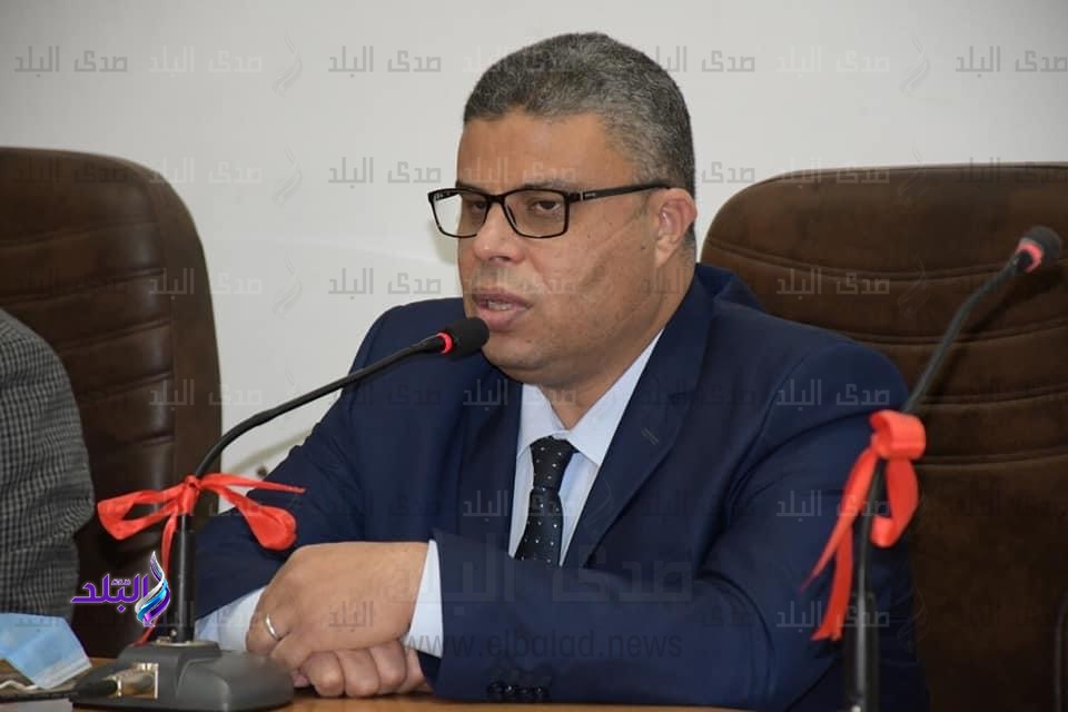 رئيس جامعة القناة 