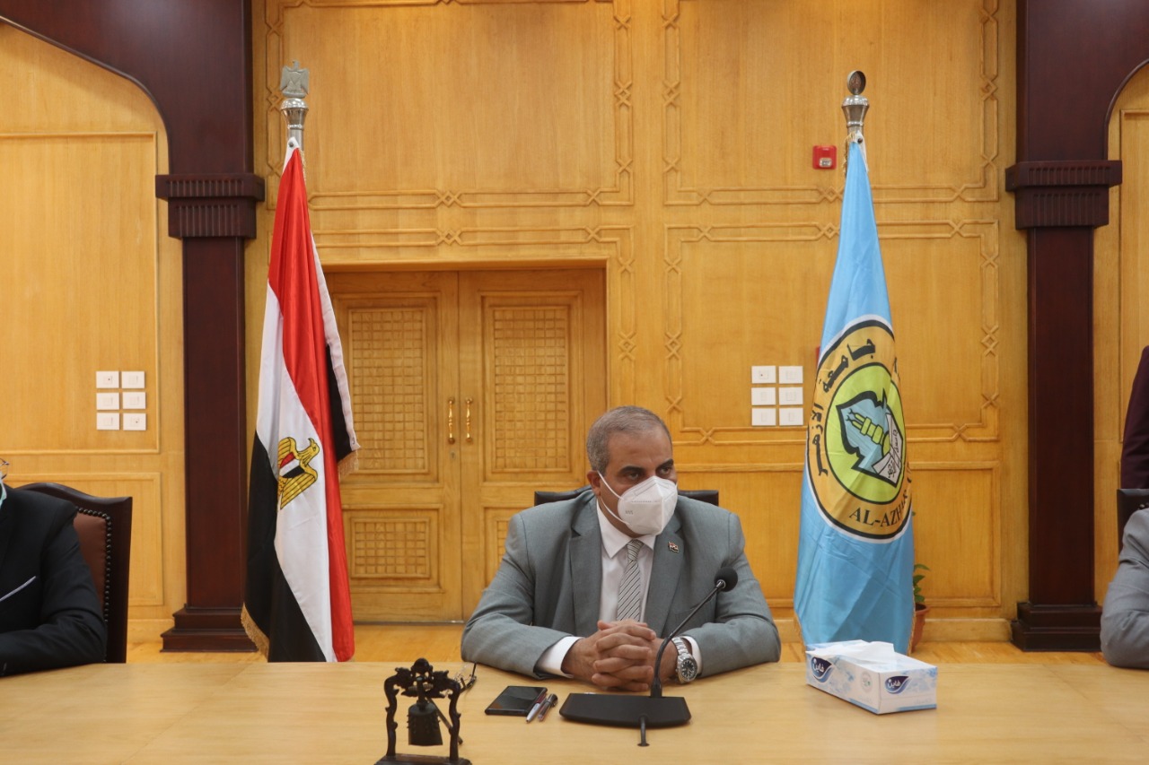 جامعة الأزهر تنظم دورة لتدريب رؤساء تحرير المجلات العلمية 