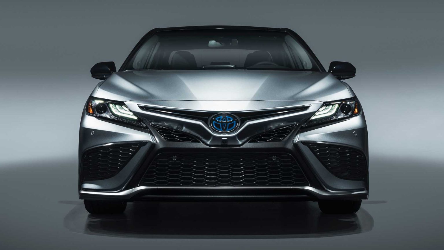 تويوتا كامري هايبرد 2021 toyota camry