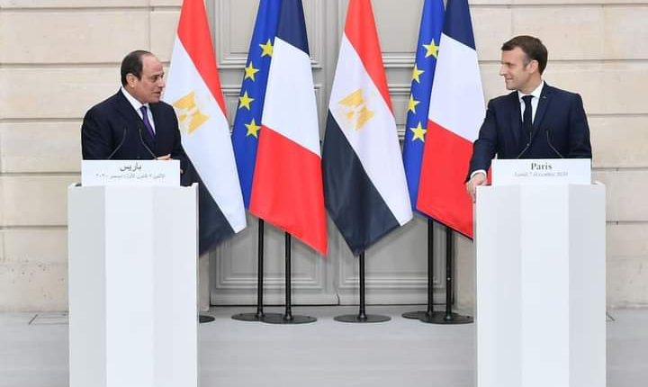 الرئيس الفرنسي إيمانويل ماكرون والرئيس عبدالفتاح السيسي