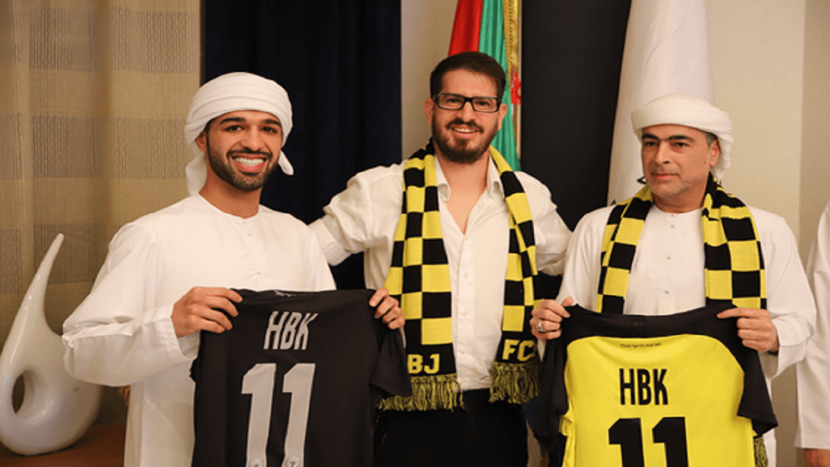 الشيخ حمد بن خليفة آل نهيان وموشيه حوجيج