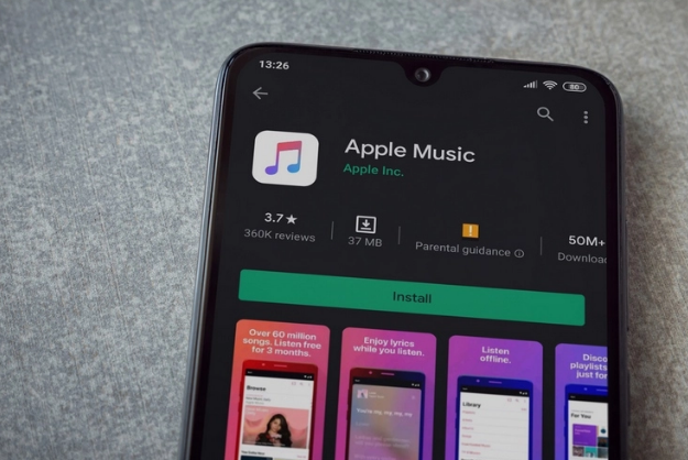 لأول مرة .. جوجل تتيح Apple Music لهذه الأجهزة  
