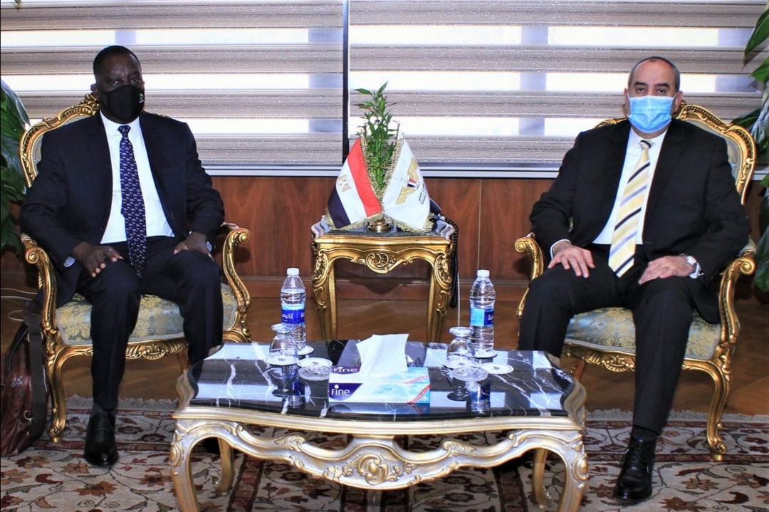 وزير الطيران ورئيس سلطة الطيران بجنوب السودان
