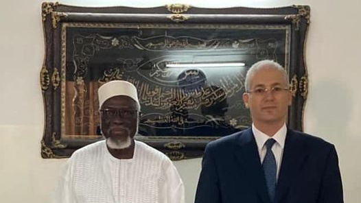 جانب من لقاء السفير والشيخ مامادو تراوري