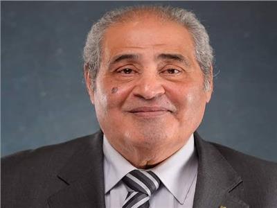 الكاتب الراحل نبيل فاروق
