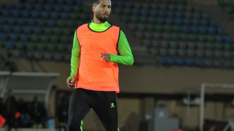 خالد صبحي لاعب الفريق الأول لكرة القدم بنادي سيراميكا