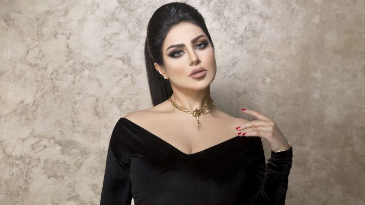 حليمة بولند