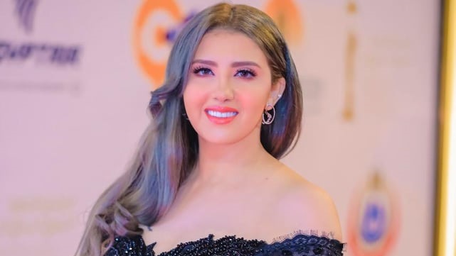 نور فخري