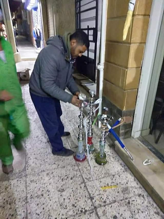 الحملات على المقاهي 