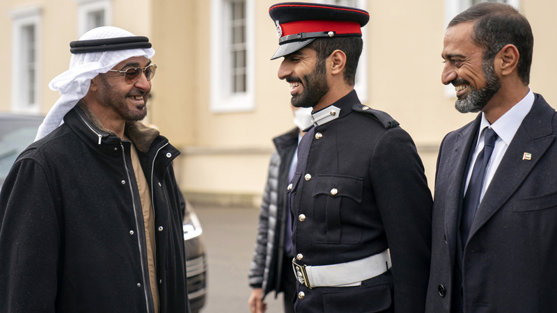 ولي عهد أبوظبي يحضر حفل تخرج نجله من كلية ساندهيرست