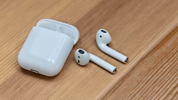 تخفيضات كبرى على سماعات AirPods من آبل