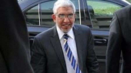 وزير النقل الإخواني حاتم عبداللطيف