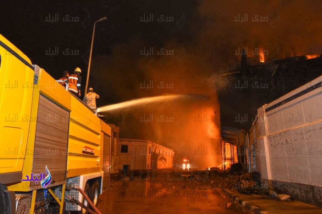 حريق أحد المخازن في ميناء الإسكندرية