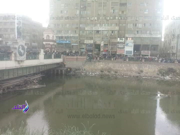 القى نفسه في البحر